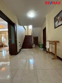 บ้านเดี่ยว มาใหม่อีกหนึ่งหลัง ซอยสมเด็จพระเจ้าตากสิน 4 ตกแต่งครบหิ้วกระเป๋าเข้าอยู่ได้เลย-202512061554061765011246228.jpg