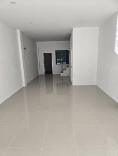 ให้เช่าตึกแถวหลังมุม 3 ชั้น – ถ.บ้านกล้วย ไทรน้อย (25,000/เดือน)-202512061812571765019577685.jpg