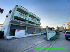 ให้เช่าบ้านเดี่ยว 2.5 ชั้น 100 ตร.ว. สไตล์อาคารพาณิชย์ ซอยลาซาล 24 เขตบางนา