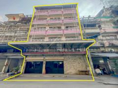 อาคารพาณิชย์ 4.5 ชั้น 3 คูหา ตีทะลุ ประชาอุทิศ 27    