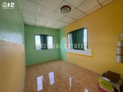 ขายอาคารพานิชย์ 3.5 ชั้น ซอยมิตรไมตรี 27 บางเมืองใหม่ สมุทรปราการ ใกล้รถไฟฟ้าสถานีช้างเอราวัณ ทำเลดี ถูกมาก!!-202512082154201765205660215.jpg