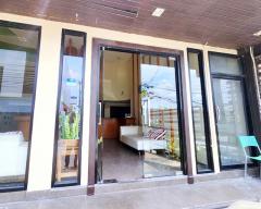 MRTสีส้ม รามคำแหง12-24 100ม. ให้เช่าชั้น1 ของโรงแรม 44 ตร.ม.14 ตร.วา เดอะไนน์ พระราม 9 3.3 กม. THE MALL รามคำแหง  200ม.  