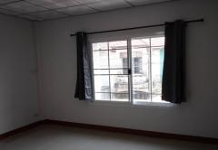 ขายทาวน์เฮ้าส์ หมู่บ้านปิยวรารมย์ 3 ถนนบ้านกล้วย-ไทรน้อย อำเภอไทรน้อย นนทบุรี-202512090931401765247500607.jpg