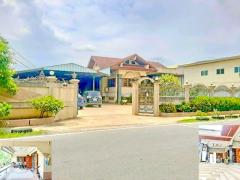 ตกแต่งพร้อม วัดสว่างอารมณ์  ใกล้โลตัส บิ๊กซี ให้เช่าคฤหาสน์  2หลัง 2ไร่ 1 1,400ตรม. สามพราน นครปฐม 6นอน 3น้ำ 4-6จอดรถ 6แอร์