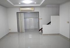 ขายทาวน์เฮ้าส์ หมู่บ้านพฤกษา 14 a ซอยวัดลาดปลาดุก ถนนกาญจนาภิเษก อำเภอบางใหญ่ นนทบุรี-202512091048221765252102375.jpg