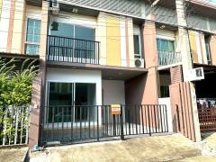 ขายทาวน์เฮ้าส์ 2 ชั้น 17 ตร.ว.หมู่บ้านสินนครวิลล์ ประชาอุทิศ–คู่สร้าง ทำเลดี ราคาเพียง 1.9 ล้าน (ฟรีโอน)