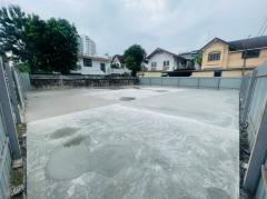 ขายที่ดินพระราม 9 เขตห้วยขวาง ที่ดินแปลงมุม ถมแล้ว 80 ตารางวา เพียง 3 นาที ถึงถนนใหญ่พระราม 9 ใกล้รถไฟฟ้าสายสีส้ม สถานีรฟม.