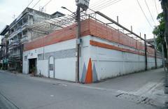 ขายที่ดินพร้อมโกดังและห้องพักคนงาน 245 ตรว. อ่อนนุช 36 ติดถนน 2 ด้าน แปลงสวยสี่เหลี่ยมผืนผ้า ทำเลดี เดินทางสะดวก -202512101349171765349357604.jpg