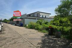 ที่ดินเปล่า เนื้อที่ 94 ตร.ว. หมู่บ้านชุมชนเคหะร่มเกล้า (ซอย 76), ใกล้สำนักงานที่ดิน สาขาบึงกุ่ม ถนนรามคำแหง แขวงราษฎร์พัฒนา เขตสะพานสูง-202512101649531765360193739.jpg