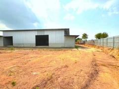 ขายโรงงานศรีราชาชลบุรี เนื้อที่ 3 ไร่ พื้นที่สีม่วง พื้นที่อาคาร ยาว 34 เมตร กว้าง 16 เมตร มีถนนคอนกรีต คอนกรีตเสริมเหล็ก รอบอาคาร