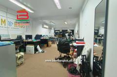 อาคารพาณิชย์ ปากซอยลาดพร้าว 69 เนื้อที่ 24 ตรว. (ใกล้BTSลาดพร้าว71) ถนนลาดพร้าว แขวงสะพานสอง เขตวังทองหลาง-202512111320121765434012588.jpg