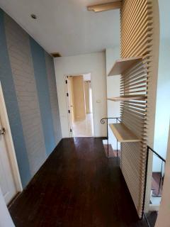 ขาย/เช่า ทาวน์โฮม 2 ชั้น หลังมุม หมู่บ้านแมกไม้ วัชรพล ใจกลางแหล่งชุมชนตรงข้ามตลาดวงศกร รีโนเวทตัวบ้านใหม่ เดินทางสะดวก ใกล้ห้าง ใกล้โรงพยาบาล โรงเรียนชื่อดัง รถไฟฟ้าสายสีเขียวเข้ม-202512111352471765435967647.jpg