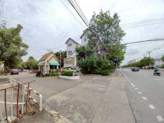 ขาย/เช่า ทาวน์โฮม 2 ชั้น หลังมุม หมู่บ้านแมกไม้ วัชรพล ใจกลางแหล่งชุมชนตรงข้ามตลาดวงศกร รีโนเวทตัวบ้านใหม่ เดินทางสะดวก ใกล้ห้าง ใกล้โรงพยาบาล โรงเรียนชื่อดัง รถไฟฟ้าสายสีเขียวเข้ม-202512111352491765435969754.jpg