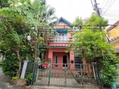 ขาย/เช่า ทาวน์โฮม 2 ชั้น หลังมุม หมู่บ้านแมกไม้ วัชรพล ใจกลางแหล่งชุมชนตรงข้ามตลาดวงศกร รีโนเวทตัวบ้านใหม่ เดินทางสะดวก ใกล้ห้าง ใกล้โรงพยาบาล โรงเรียนชื่อดัง รถไฟฟ้าสายสีเขียวเข้ม