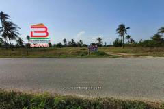 ที่ดินเปล่า เนื้อที่ 33-0-38 ไร่ ซอยสันตินคร ใกล้หมู่บ้านศิริวรรณ ถนนเพชรเกษม ตำบลอ่าวน้อย อำเภอเมืองประจวบคีรีขันธ์ ประจวบคีรีขันธ์