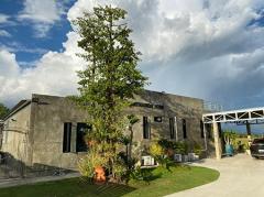 ให้เช่า บ้านพูลวิลล่า สันผีเสื้อ วิวเขาและทุ่งนา เป็นบ้านชั้นเดียว ยกระดับ ตกแต่ง ทันสมัย