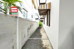 บ้านเดี่ยว หมู่บ้าน ร่มเย็น 5 เนื้อที่ 50 ตรว. ซอยพระยาสุเรนทร์ 9 แยก 5 ถนนพระยาสุเรนทร์ แขวงบางชัน เขตมีนบุรี(เมือง)-202512111751001765450260122.jpg