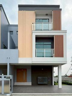 โฮมออฟฟิศ คลองสี่ พื้นที่  49 ตร.ว. ต.คลองสี่  อ.คลองหลวง จ.ปทุมธานี