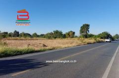 ที่ดินเปล่า เนื้อที่ 12-3-92.7 ไร่ ติดถนน Highway เส้น 3225 และ 3050 (ใกล้วัดพะเยาว์) ตำบลศาลารีไทย อำเภอเสาไห้ สระบุรี