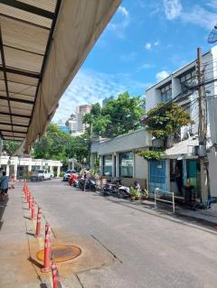ขายทาวน์เฮ้าส์ 3 ชั้น 75 ตร.ว. 500 ตร.ม. อยู่ในบริษัทการบินไทย สำนักงานใหญ่ ย่านวิภาวดีรังสิต จตุจักร เหมาะแก่การ ทำธุรกิจ ราคาถูกมาก-202512121347541765522074976.jpg