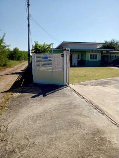 ขายที่ดินพร้อมบ้านสวน 1 ไร่ 152 ตรว. ต.ช่องสาริกา อ.พัฒนานิคม จ.ลพบุรี