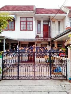 รัชดา MRT ภาวนา 600 ม. ตลาดสวนลุมไนท์บาซาร์ 1.3 กม.รร.นานาชาติโอ๊คเบอรี 650 ม.ให้เช่าบ้านทาวน์เฮ้าส์ 2 ชั้น 