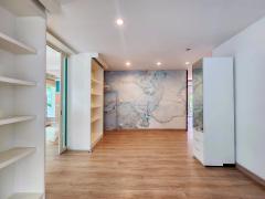 บ้านเช่าเลียบด่วร-รามอินทรา 200 ตารางวา 3 นอน 4ห้องน้ำ จอดรถได้ 7 คันเฟอร์ครบครัน รับต่างชาติ รับหมาแมว คุยกันได้ >//-202512131207471765602467680.jpg