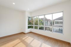 ขายบ้านมือสองตกแต่งใหม่ โครงการ ไลฟ์บางกอกบูเลอวาร์ด ปิ่นเกล้า-เพชรเกษม (Life Bangkok Boulevard Pinklao-Phetkasem) เนื้อที่กว้างกว่า 50.70 ตร.ว ติดถนนพุทธมณฑลสาย 4 ใกล้เซ็นทรัลศาลายา รถไฟฟ้าสายสีน้ำเงินสถานีหลักสอง และจุดขึ้นทางด่วนศรีรัช-202512140003381765645418605.jpg