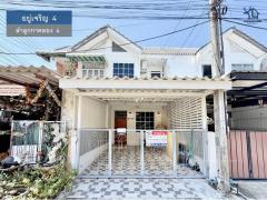 LM25-0168 ขายทาวน์เฮ้าส์ 2 ชั้น อยู่เจริญ 4 ลำลูกกาคลอง 4 บ้านสไตล์มินิมอล พร้อมอยู่ เนื้อที่ 17 ตรว 2นอน 2น้ำ