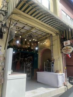 ขายอาคารพาณิชย์พร้อมผู้เช่า เนื้อที่ 25 ตารางเมตร ตำบลตลาดใหญ่ อำเภอเมือง จังหวัดภูเก็ต