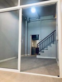 ขายทำเลค้าขายอาคารพาณิชย์ 4 ชั้น รีโนเวทสวยโซนมั่งมีนคร-คลองหลวง เหมาะทำคาเฟ่/HomeOfficeพักอาศัยได้ทันทีเพียง 4 ล้านบาท-202512151431011765783861274.jpg