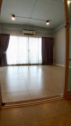 ขายทำเลค้าขายอาคารพาณิชย์ 4 ชั้น รีโนเวทสวยโซนมั่งมีนคร-คลองหลวง เหมาะทำคาเฟ่/HomeOfficeพักอาศัยได้ทันทีเพียง 4 ล้านบาท-202512151431051765783865357.jpg