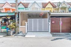 หมู่บ้านรัตนาธิเบศร์ บางใหญ่ หน้าหมู่ติดรถไฟฟ้า สถานีตลาดบางใหญ่