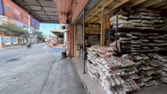 ขายด่วน ! อาคารพาณิชย์ทำเลดี ติดห้างบิ๊กซี กัลปพฤกษ์ ใกล้ถนนกัลปพฤกษ์ 4 ชั้น จำนวน 3 คูหา ราคาขาย : 28,000,000.- บาท-202512152114541765808094267.jpg