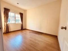 ให้เช่าทาวน์โฮม 3 ชั้น โกลเด้นทาวน์ ซ.นวมินทร์ 42 แยก 27 ,ซ.เกษตรนวมินทร์ 48, 5 ห้องนอน 4 ห้องน้ำ ต่อเติมครบ ไซส์ใหญ่ที่สุดในโครงการ-202512152141201765809680817.jpeg