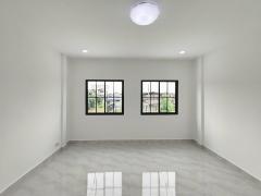 ขายทาวน์เฮ้าส์ 2 ชั้น หมู่บ้านเสนาวิลล่า 3 เนื้อที่ 22.5 ตารางวา  ซอยคู้บอน 27 แยก 10-2 ถนนคู้บอน แขวงท่าแร้ง เขตบางเขน กรุงเทพฯ-202512161200201765861220355.jpg