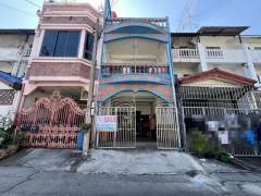 ทาวน์โฮม 3 ชั้น หมู่บ้านโสสุนคร 2 ทุ่งสองห้อง บางเขน กรุงเทพฯ ทำเลดีมาก