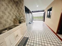 หมู่บ้านอมรทรัพย์ อยู่วิทยา 18 เขตหนองจอก บ้านเดี่ยวรีโนเวทใหม่ 2 ชั้น 30.5 ตารางวา 4 ห้องนอน 3 ห้องน้ำ จอดรถในบ้าน 2 คัน ใกล้มหาวิทยาลัยเทคโนโลยีมหานคร-202512171206271765947987347.jpg