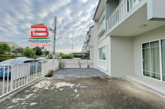 บ้านแฝด เนื้อที่ 35.8 ตร.ว. เดอะ วิลเลจ รังสิต-วงแหวน The Village Rangsit-Wongwaen ถนนรังสิต-นครนายก ตำบลลาดสวาย อำเภอลำลูกกา ปทุมธานี-202512181107571766030877616.jpg