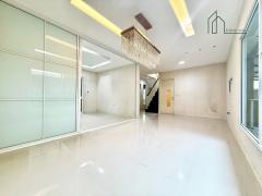 บ้านเดี่ยวหลังใหญ่ แปลงมุม หมู่บ้านฮาบิเทีย ไลน์ พุทธมณฑลสาย 2 บางแค -202512181241151766036475910.jpg