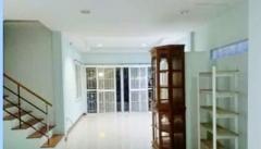 ซอยมิสทีน MRTราษฎร์พัฒนา 2.3 กม. ให้เช่าทาวน์เฮ้าส์ 2 ชั้นหลังมุม 3 นอน 3 น้ำ 24 ตร.วา. 190 ตร.ม.ร่มรื่น 