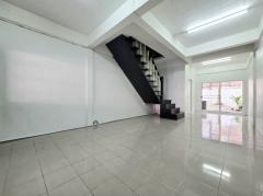 ให้เช่าบ้านเปล่า ทาวน์โฮม 2 ชั้น บ้านตวงทอง 6 แถมเอร์ 2 ตัว ซอยกำนันแม้น 13 ใกล้ Big C กลัปพฤกษ์ ขนาด 22 ตรว-202512271521281766823688189.jpg