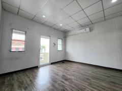 ให้เช่าบ้านเปล่า ทาวน์โฮม 2 ชั้น บ้านตวงทอง 6 แถมเอร์ 2 ตัว ซอยกำนันแม้น 13 ใกล้ Big C กลัปพฤกษ์ ขนาด 22 ตรว-202512271521321766823692451.jpg